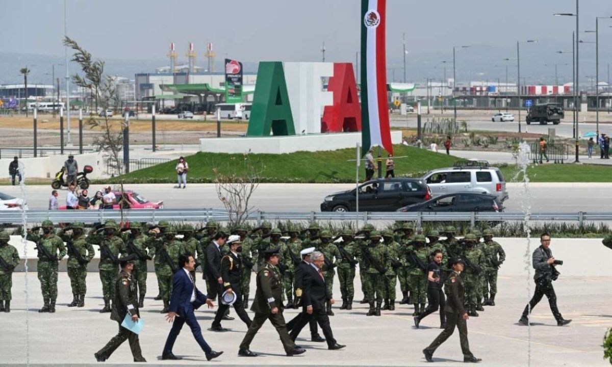 Desconfianza, la marca de la casa en el militar