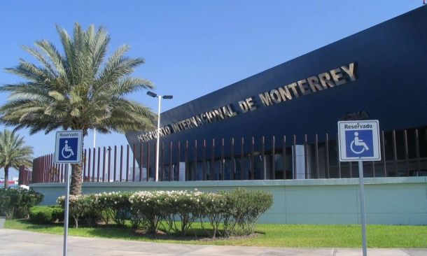 Se les complican las cosas a los militares en el aeropuerto del Norte