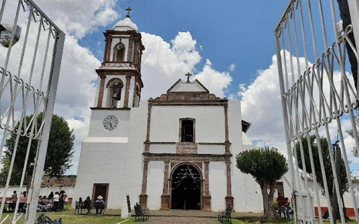 San Jerónimo Purenchécuaro bajo la mirada de doña Aurora y don Rubén.