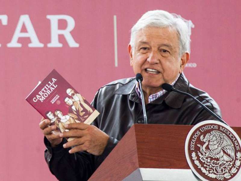 Moral y mentiras, López es todo menos lo que dice ser.