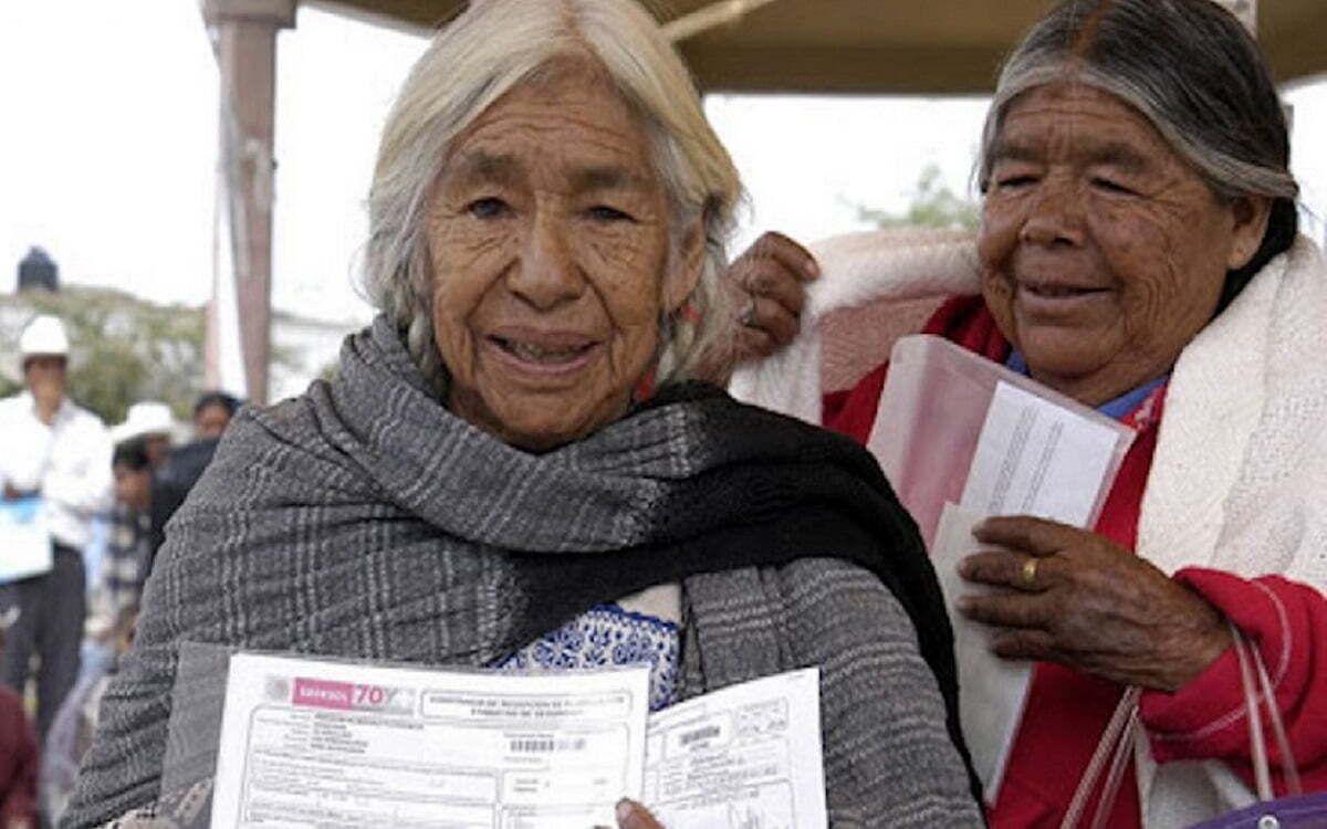 AMLO desesperado por votos regalará más dinero.