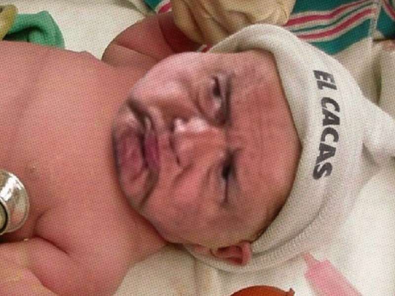 Yo ví cuando Calderón lo trajo al mundo...eso explica muchas cosas