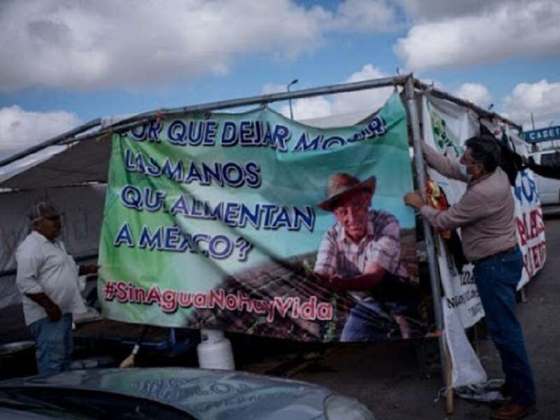 López Obrador enfrenta sociedad con fuerzas del orden