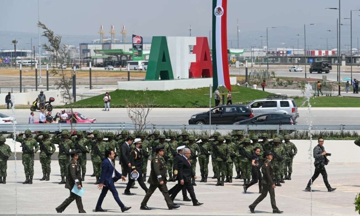 Desconfianza, la marca de la casa en el militar