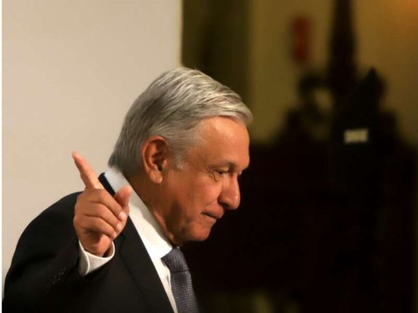 Covid 19 y él presidente que se está chingando México.