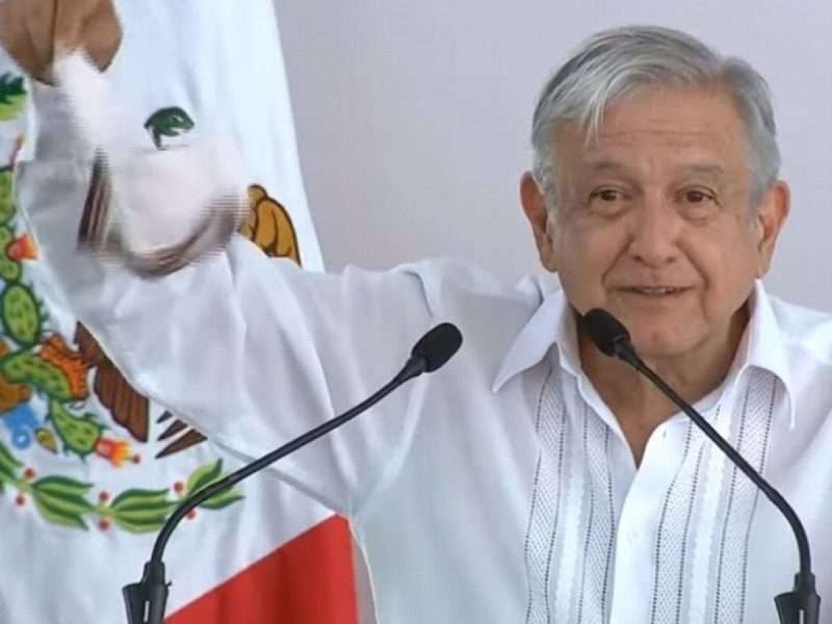 Moral y mentiras, López es todo menos lo que dice ser.
