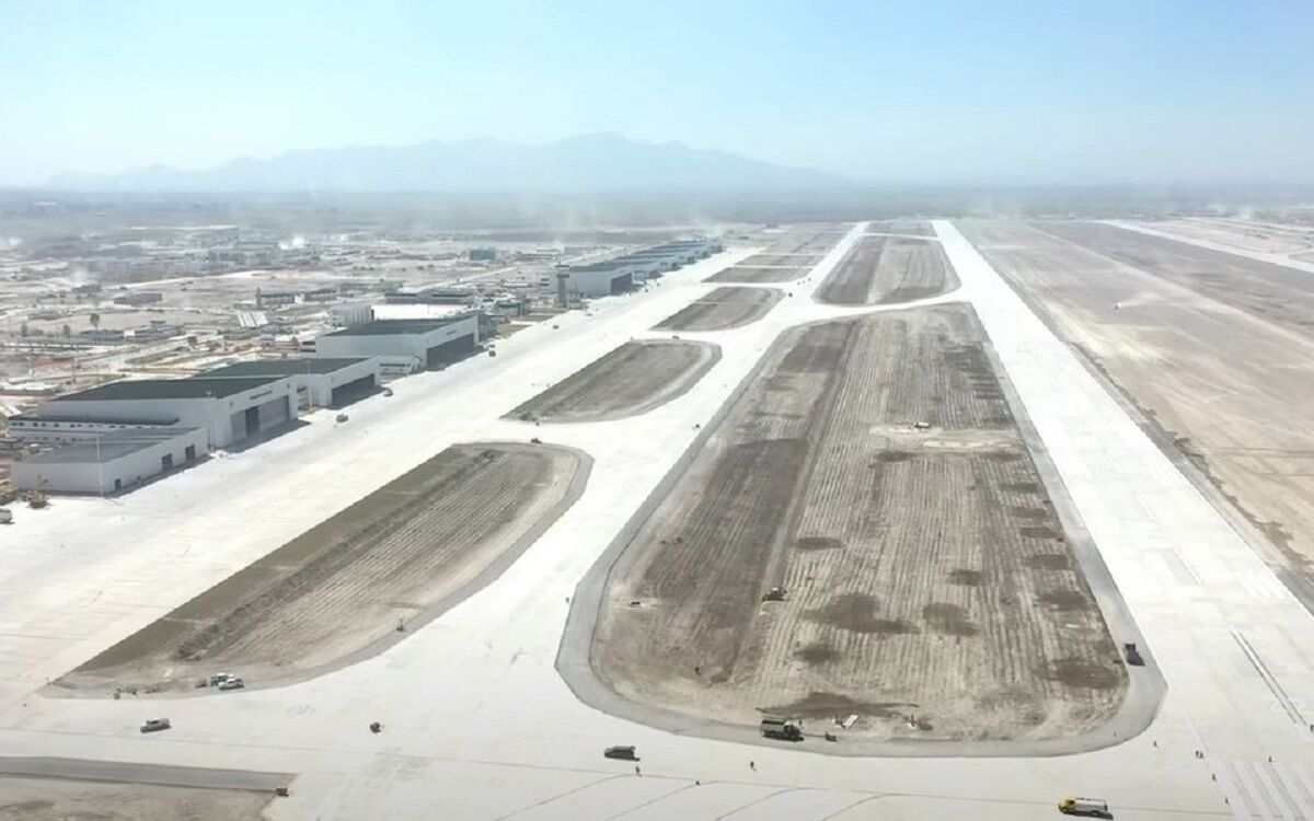 Faltan vacunas y AMLO entretiene con el aeropuerto.