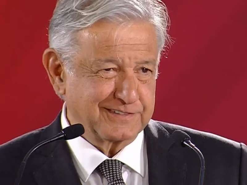AMLO  alegre por el derrumbe de las economías del mundo