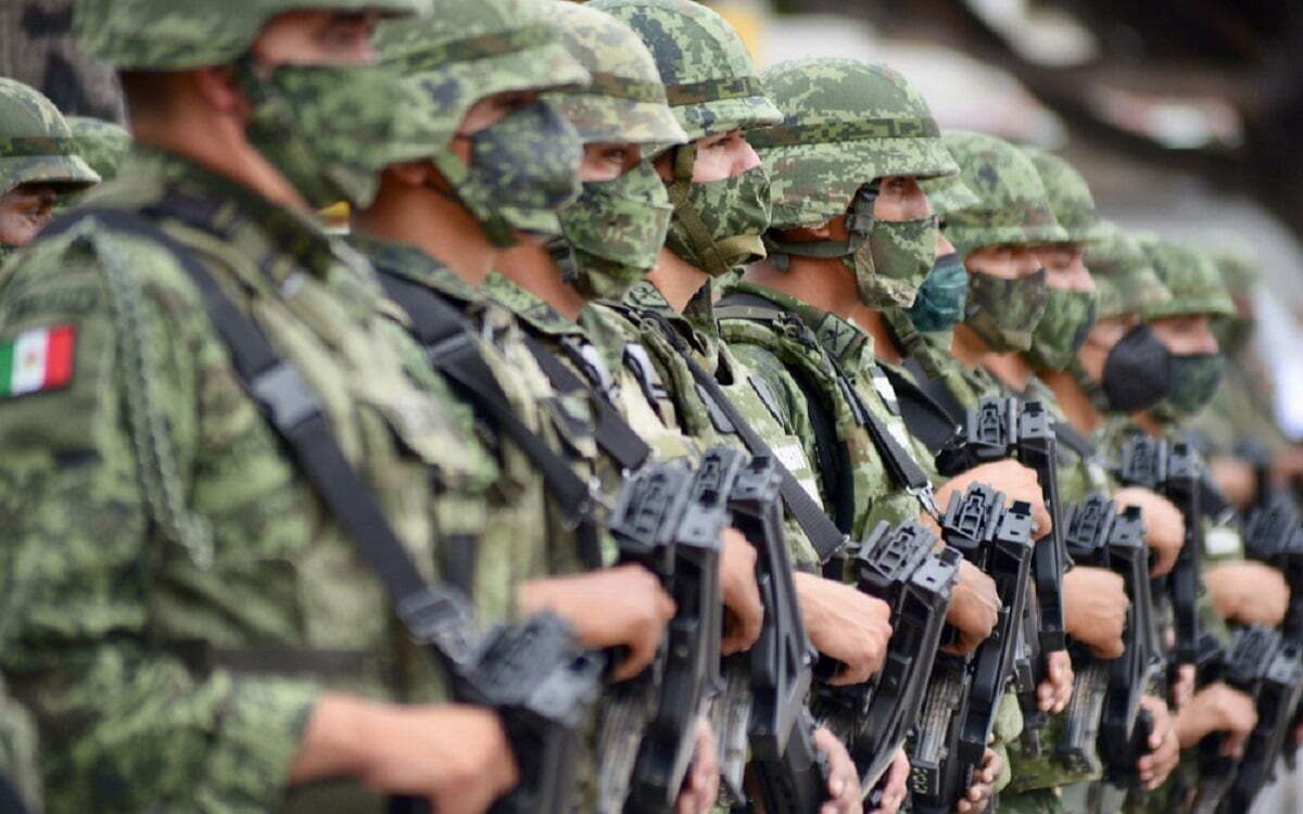 AMLO Ordena invasión militar en las calles.